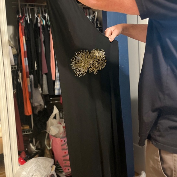 Hawaiian style brand new dress backless one shoulder, long with slit at the calf - Picture 8 of 11